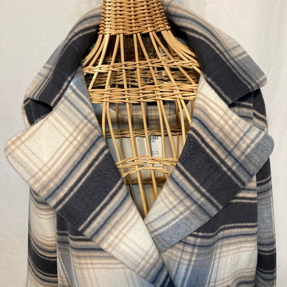 HOLLISTER PLAID DOUBLE BREASTED PEA WINTER COAT W/ POCKETS NWT SIZE XS - Picture 5 of 12